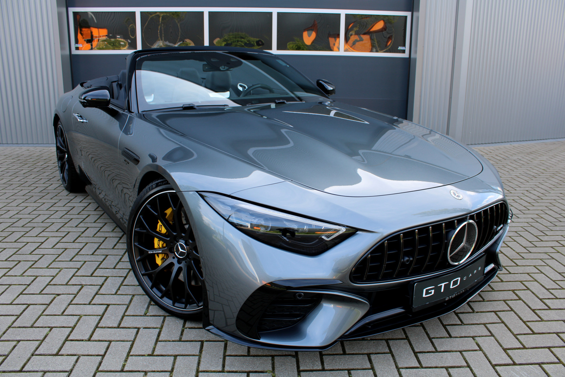38212501-1.jpg
