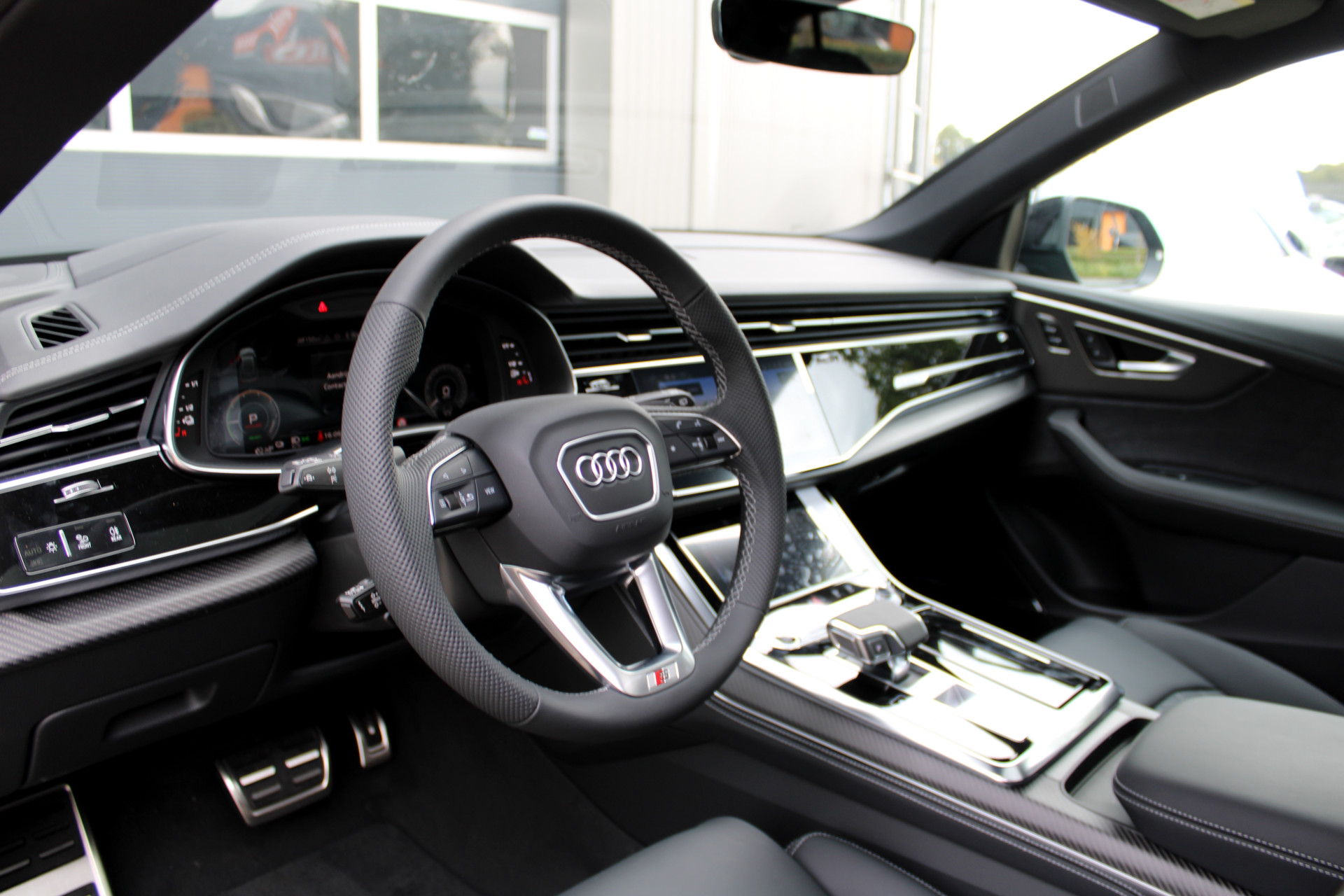 40690553-7.jpg