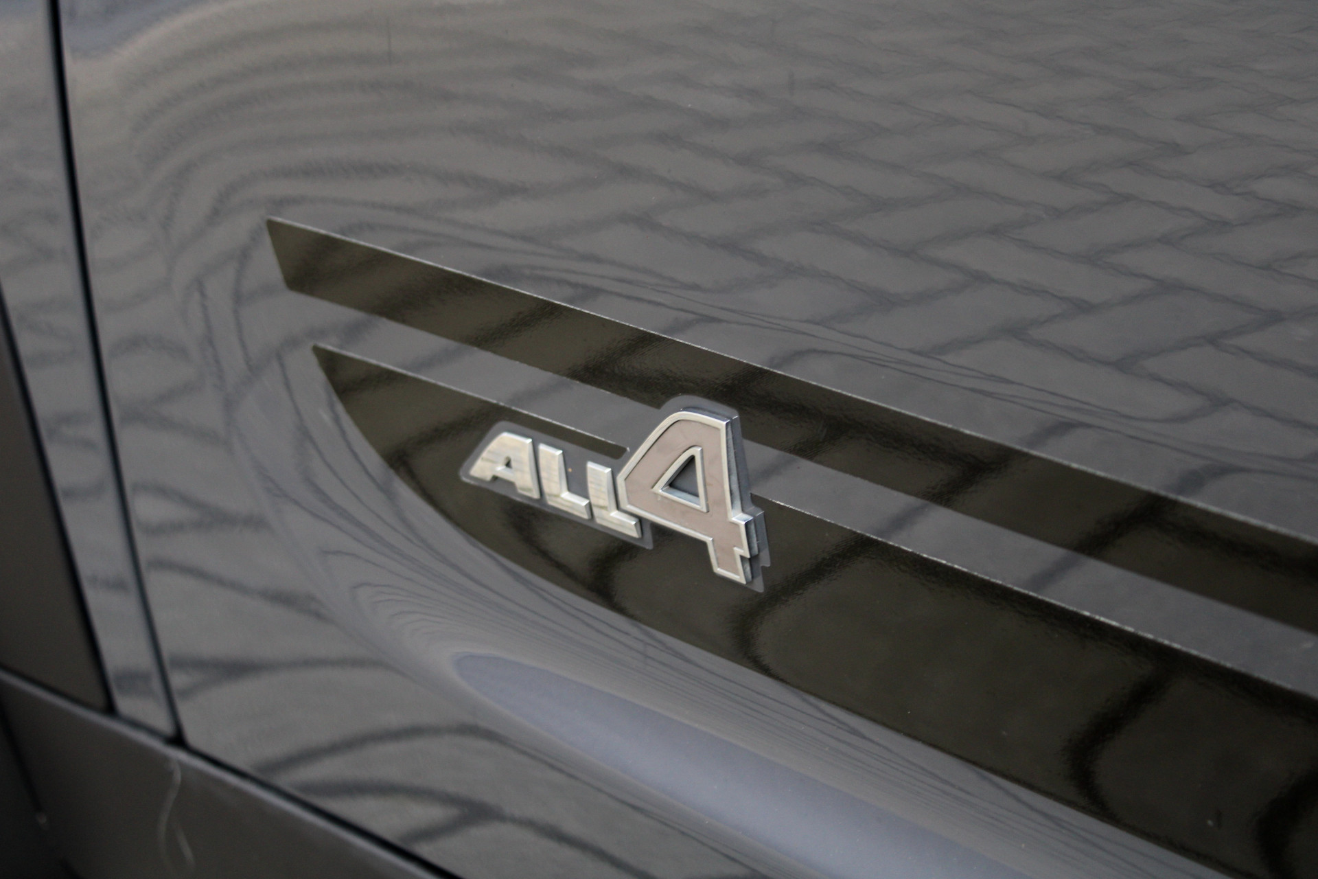 42941964-24.jpg