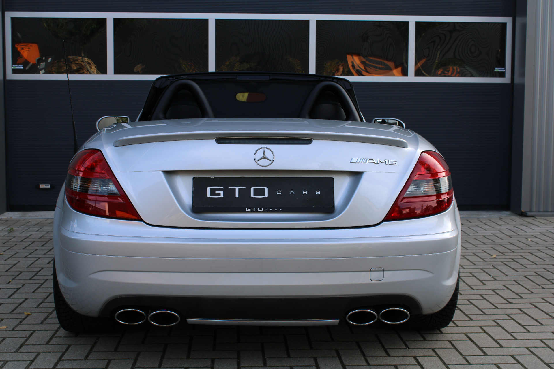 47893295-16.jpg